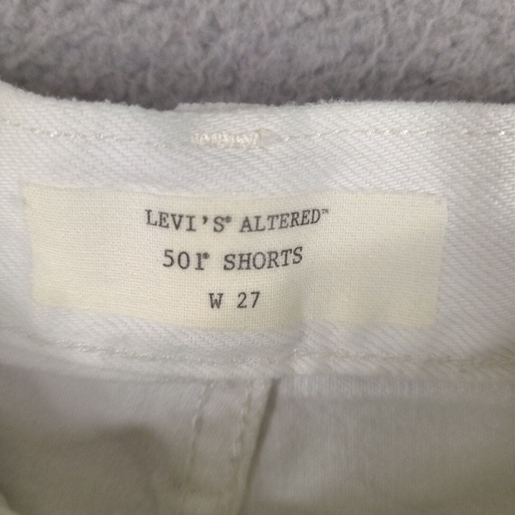 Levi's Shorts Womens Size 27 White Altered 501 Side Zipper Denim Cutoff Frayed - Picture 7 of 16